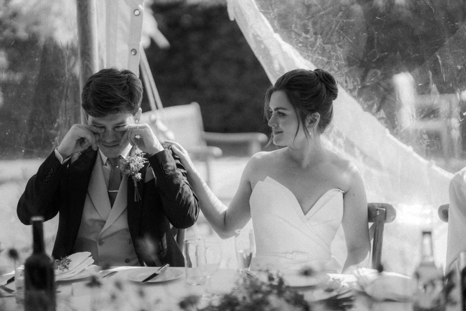 Phoebe Niall Wedding 1323 BW